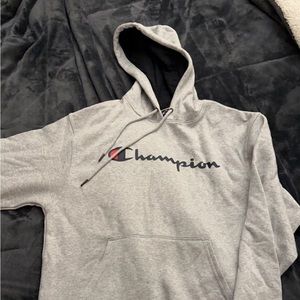 Champion Men’s Hoodie Medium.